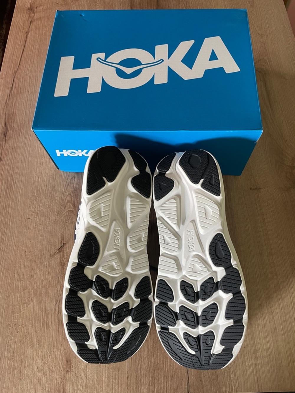 HOKA Clifton 10 Men’s 13W - Picture 4 of 7